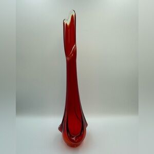 Vintage Viking Epic Drape Amberina Swung Glass Vase 14.5”